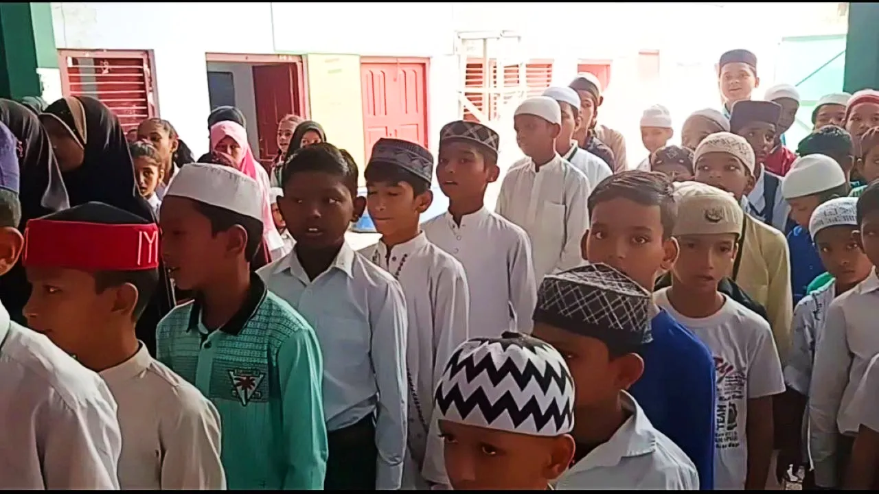 NATIONAL ANTHEM IN Madarsa